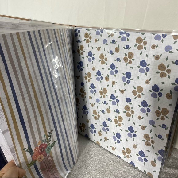 C.R. Gibson 12X12 Complete Scrapbook Wedding Scrapbook - Picture 10 of 14